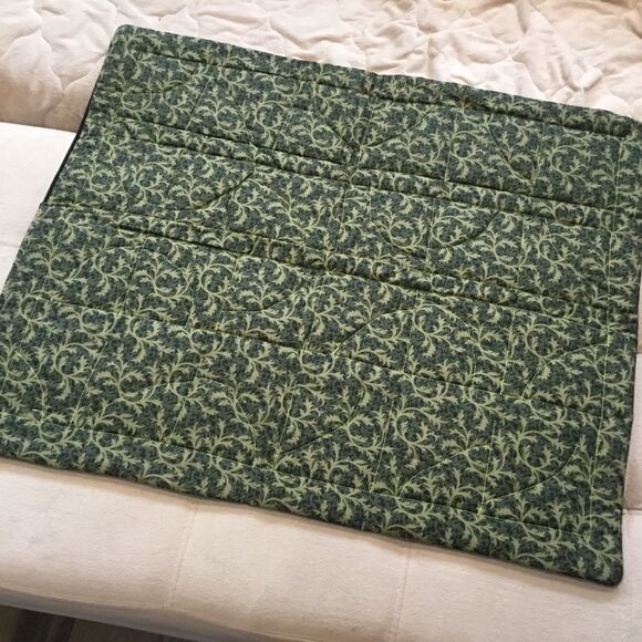 NWT Hand Crafted Quilted Geometric Runner/Hanging - Picture 11 of 11